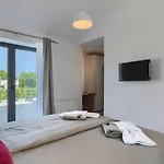 ヴィラ Luxury Arman With Whirlpool In Visinada ヴィジナダ