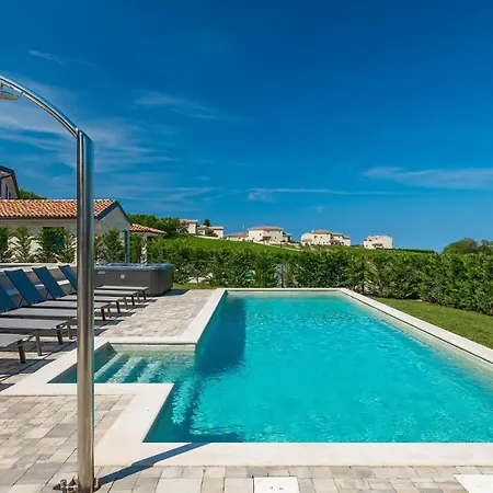 Vila Luxury Arman With Whirlpool In Visinada
