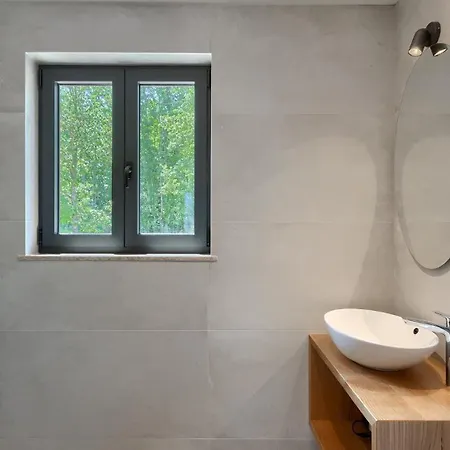 Luxury Arman With Whirlpool In Visinada * Vižinada