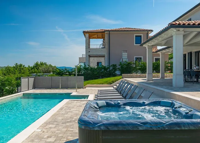 Luxury Arman With Whirlpool In Visinada Villa