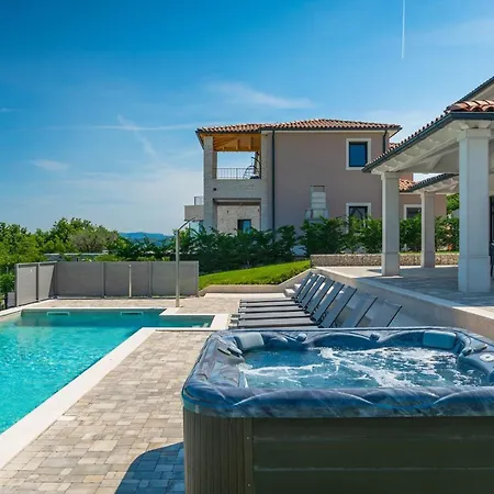 Luxury Arman With Whirlpool In Visinada