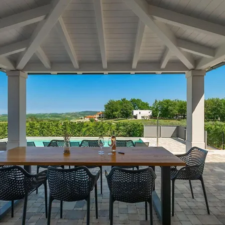 Villa Luxury Arman With Whirlpool In Visinada *