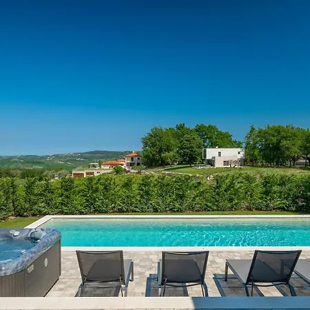 Luxury Arman With Whirlpool In Visinada Villa